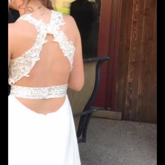 Dress Size 0 - Picture 2 of 2